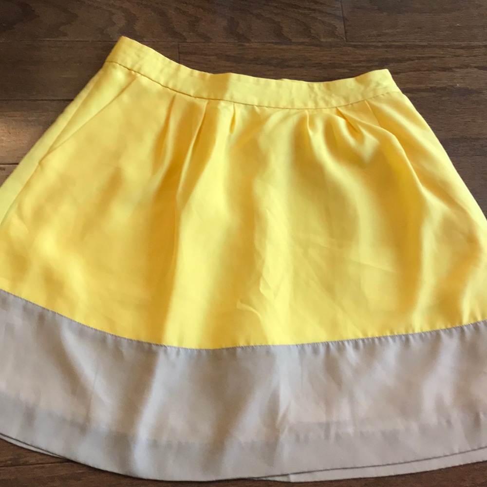 JCREW Yellow midi skirt 0 Side zip front pockets